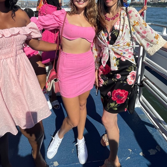 Co-ordinated Pink Skirt Set with Beautiful crop - Picture 1 of 3